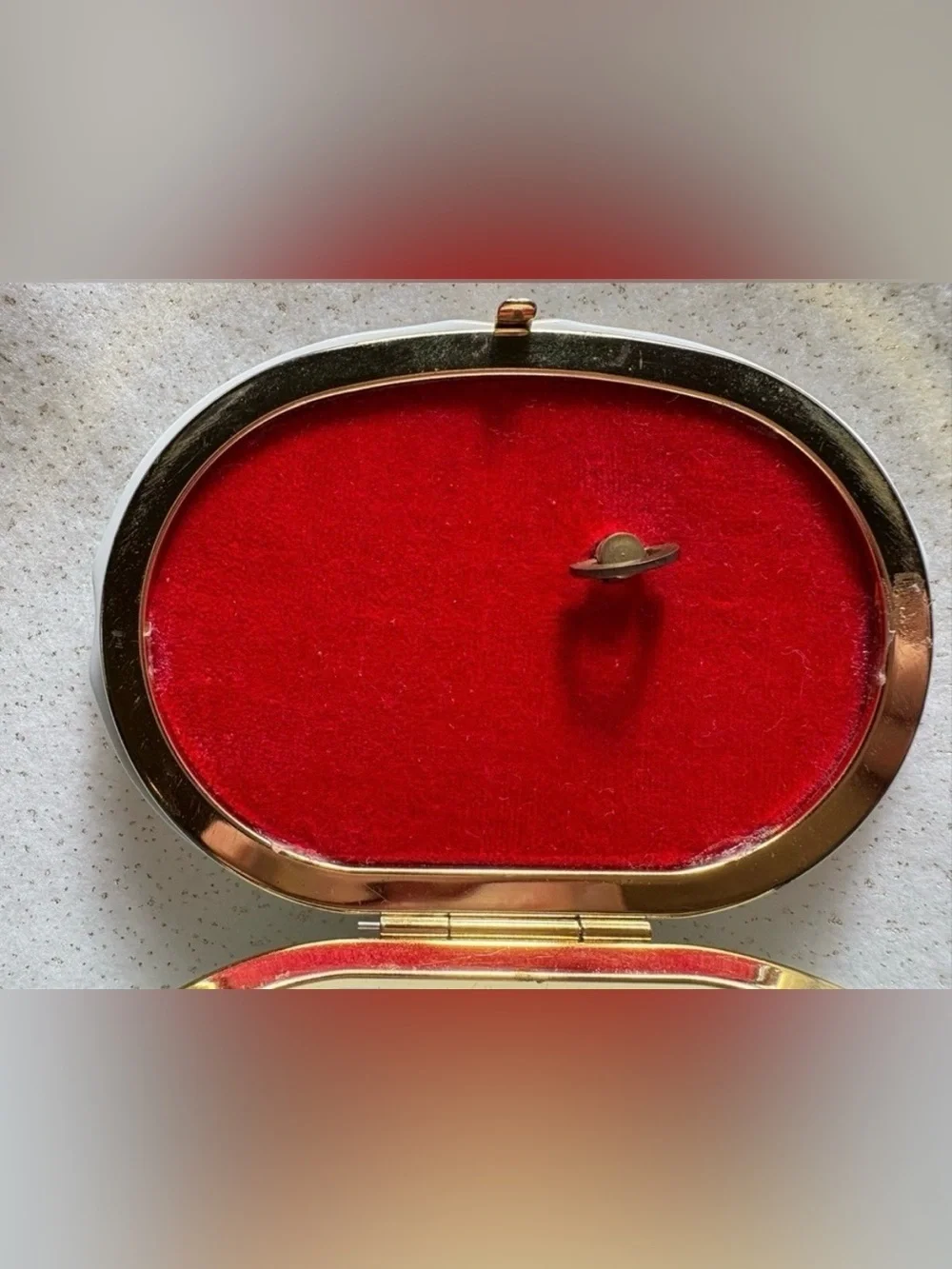 Vintage 1986 Heritage House “Melodies of Christmas” Porcelain Trinket Music Box
